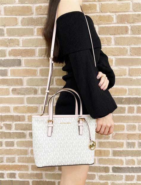 michael kors jet set travel extra-small logo top-zip